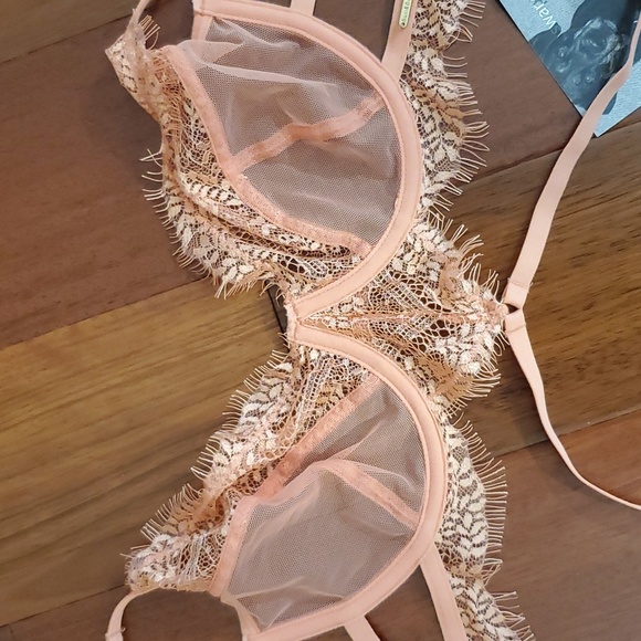 Victoria's Secret Bluebella bra. 34C. New with tags - Picture 7 of 7